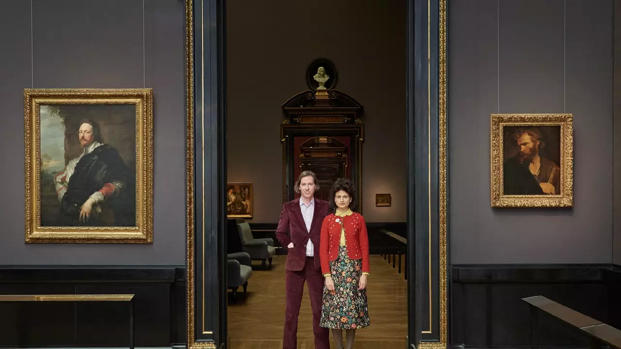 Wes Anderson dan Juman Malouf mempersiapkan pameran di Wina