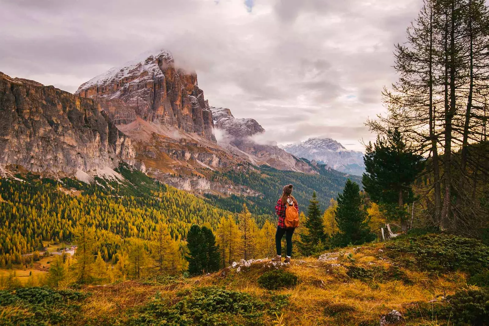 Without snow the landscape is even more spectacular