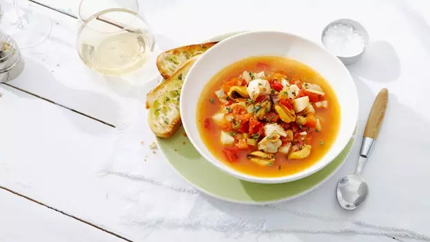 Ba cách ban đầu để ăn một ly bouillabaisse ngon ở Marseille