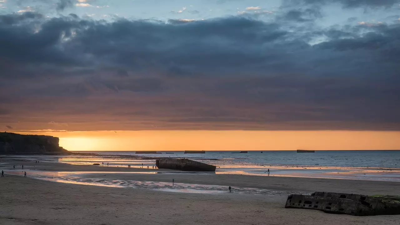 Besicht d'Normandie Landungsstränn: plangt Ären D-Day