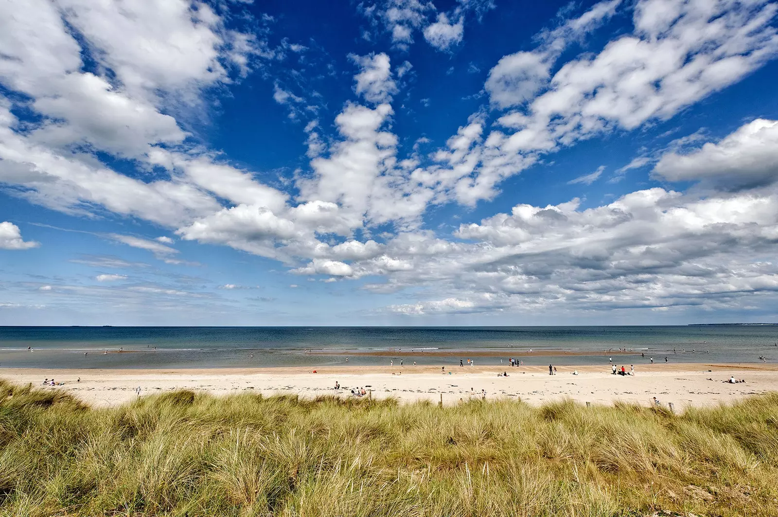 Lawati pantai pendaratan Normandy