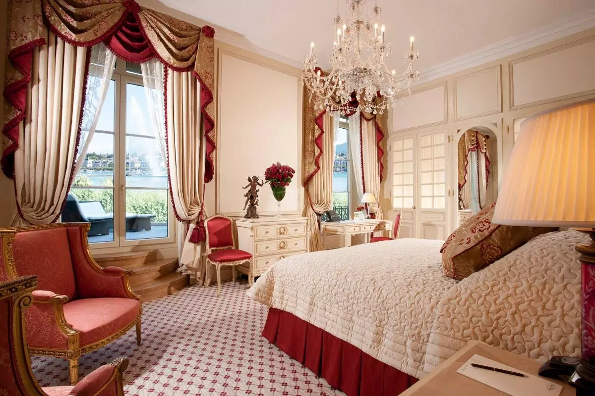 Suite zu Ehren von Kaiserin Sissi im Hotel Beau Rivage.