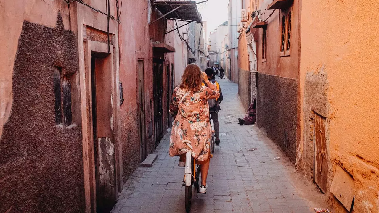 Marrakech voorbij de medina: ontdek de geheime hoekjes op de fiets!