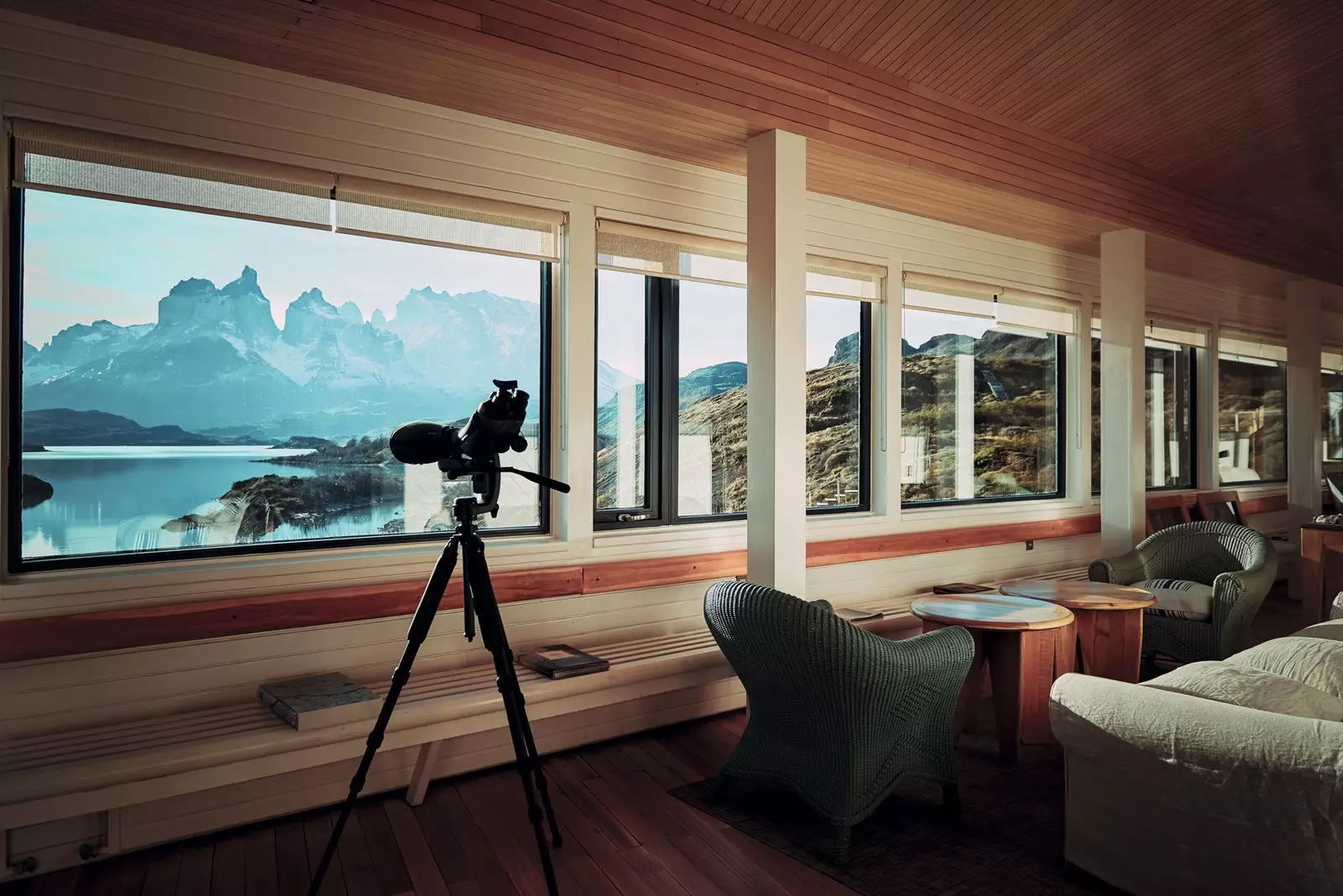 Vistes a la serralada de Torres del Paine des de l'Explora Salto Chico.