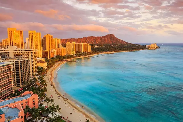 Ghid pentru surfing pe țărmul de nord din Hawaii