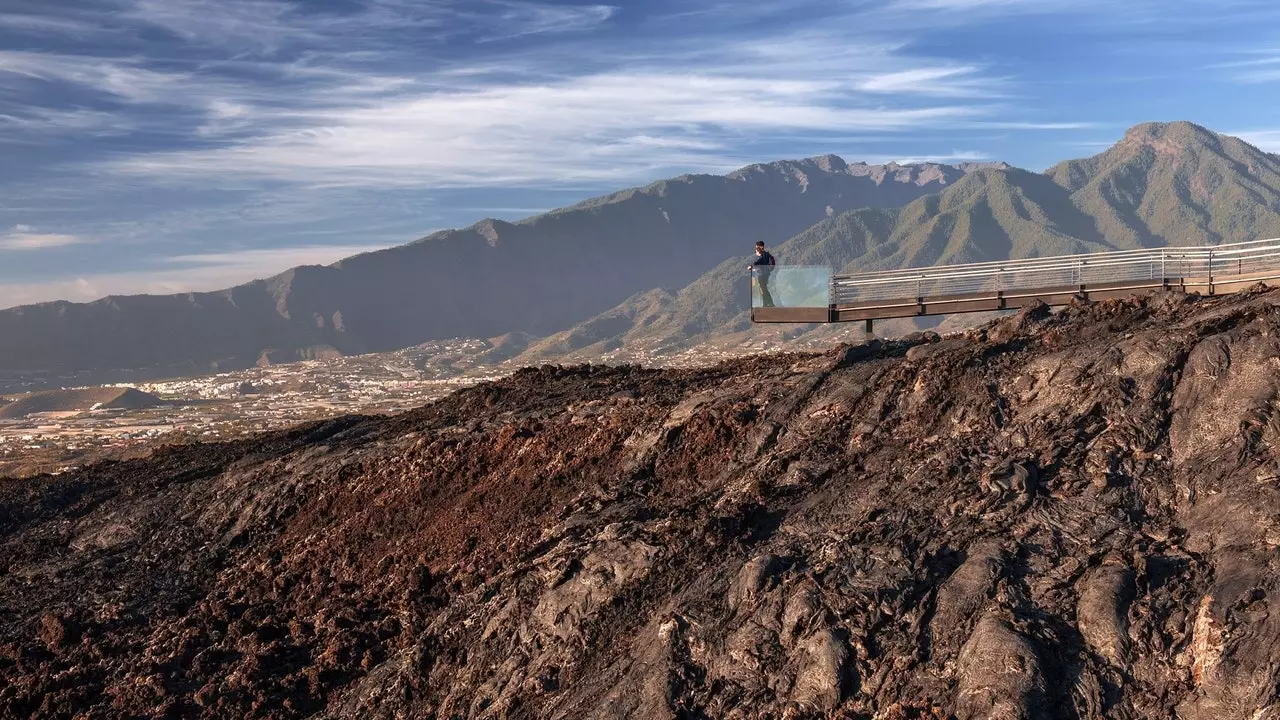 La Palma'daki Teneguía yanardağı, son patlamasının 50. yılını kutluyor