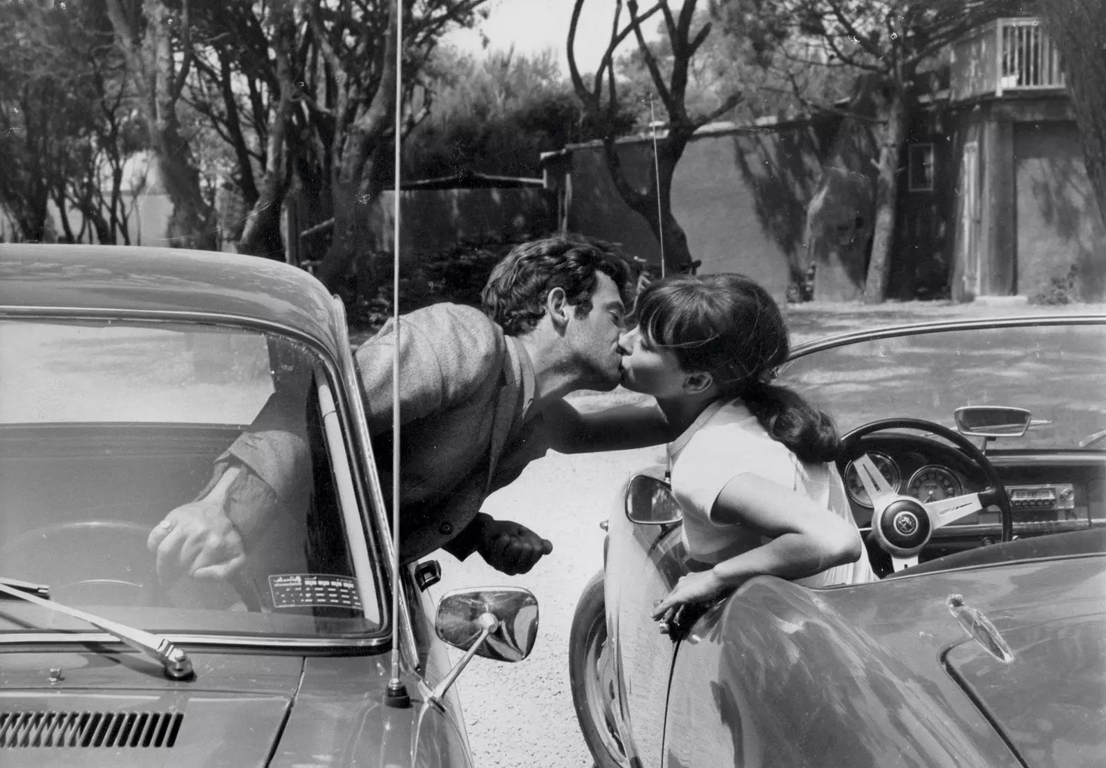 Anna Karina dan JeanPaul Belmondo di 'Pierrot le Fou'