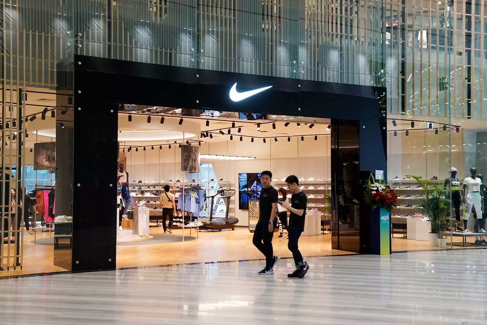 changi nike store