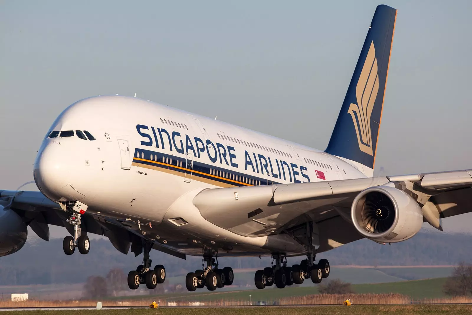 1.Singapore Airlines