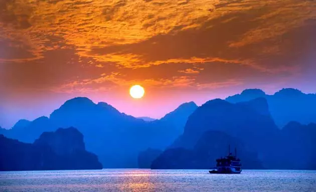 Halong Bay ჩვენი ერთ-ერთი დანიშნულების ადგილი 2012 წელს