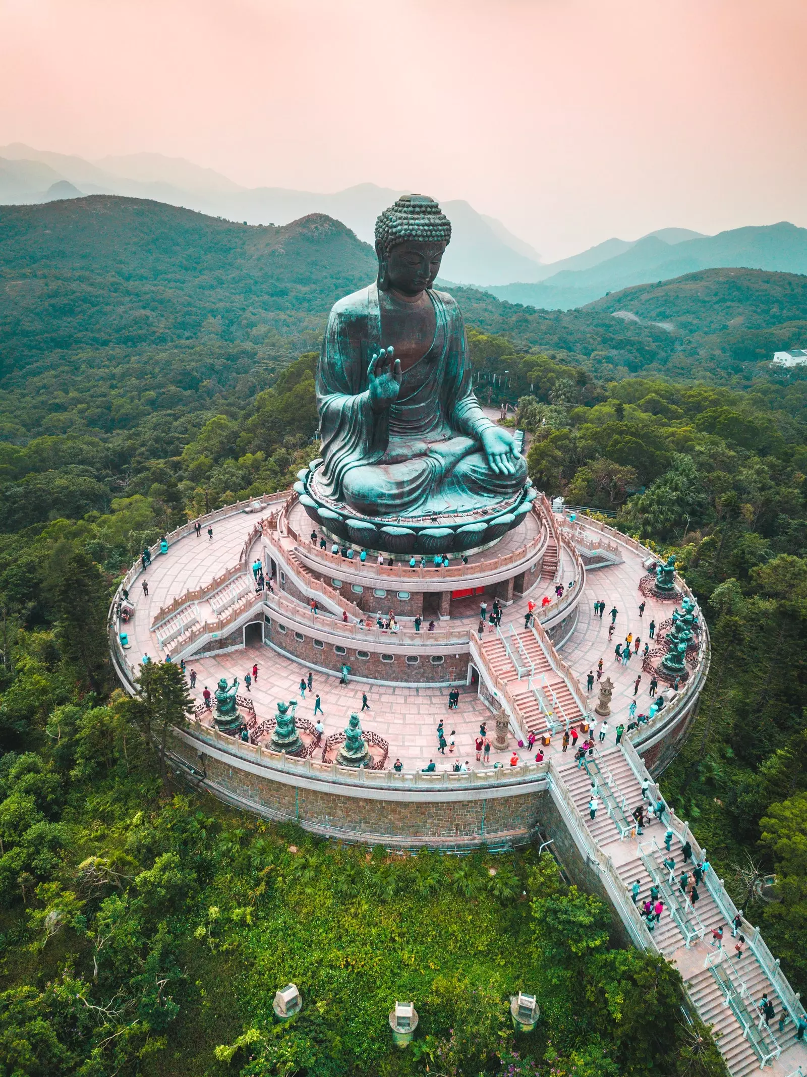 Veliki Buda Tian Tan v Hong Kongu