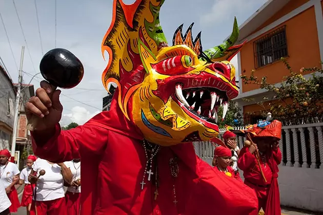 An diabhal San Francisco de Yare