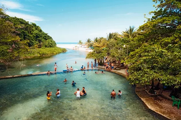 De natuurlijke spa en het strand van San Rafael