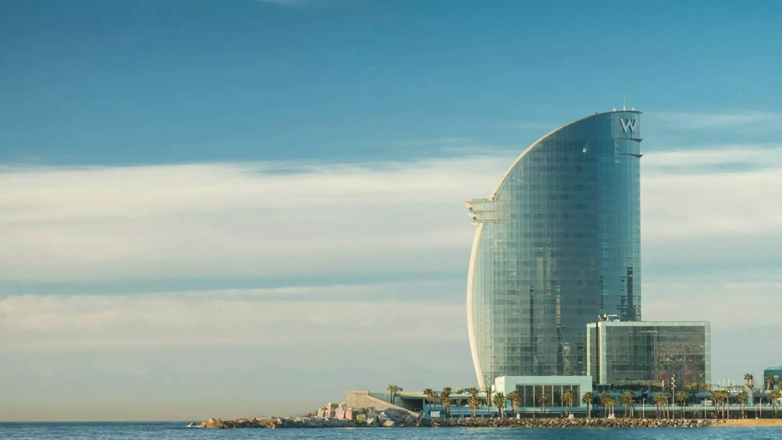 Tahukah Anda bahwa hotel W di Barcelona adalah karya Bofill