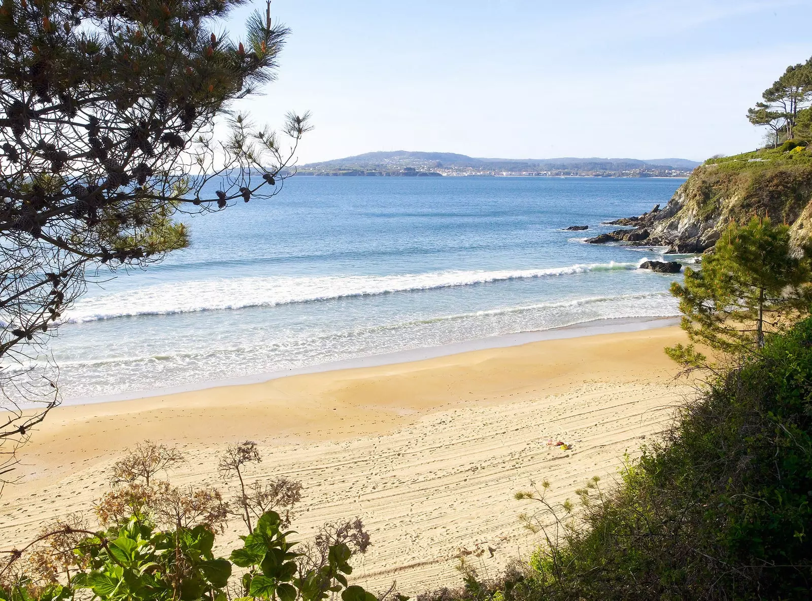 Bēras pludmale Pontedeume Galicia