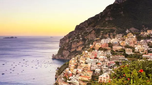 Positano saibhir, Positano bocht