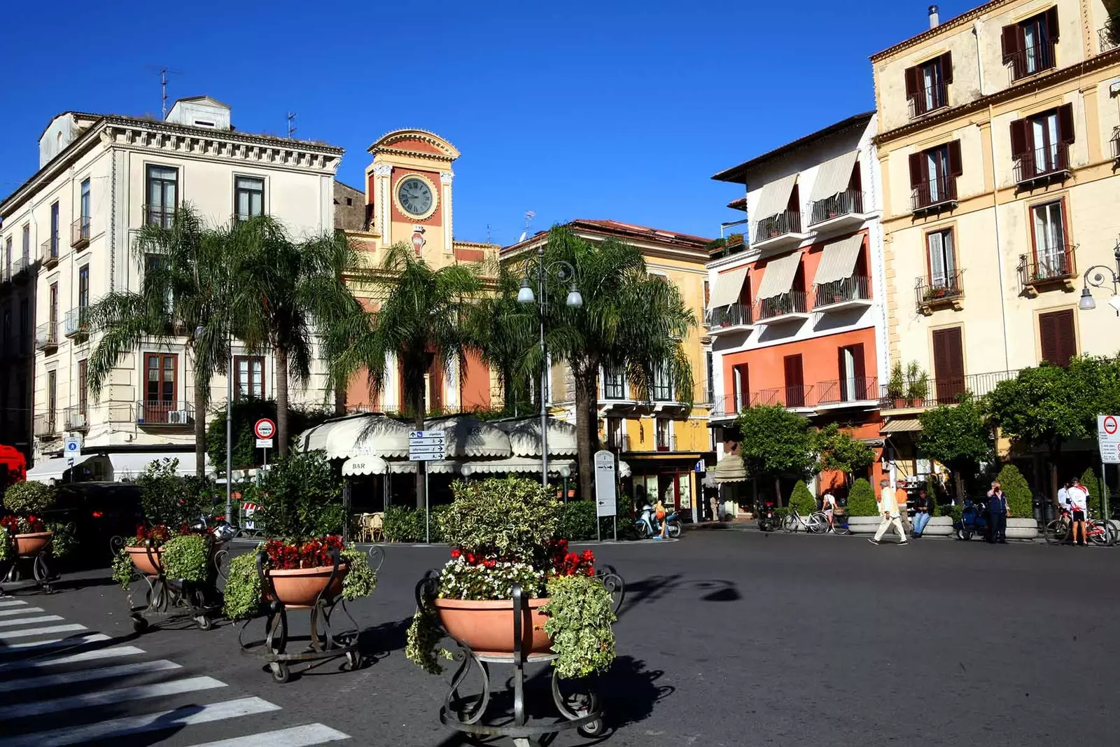 Sorrento iza Limoncella