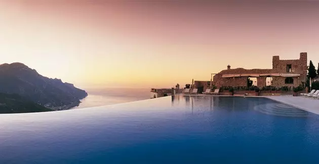 The swimming pool of the Hotel Caruso