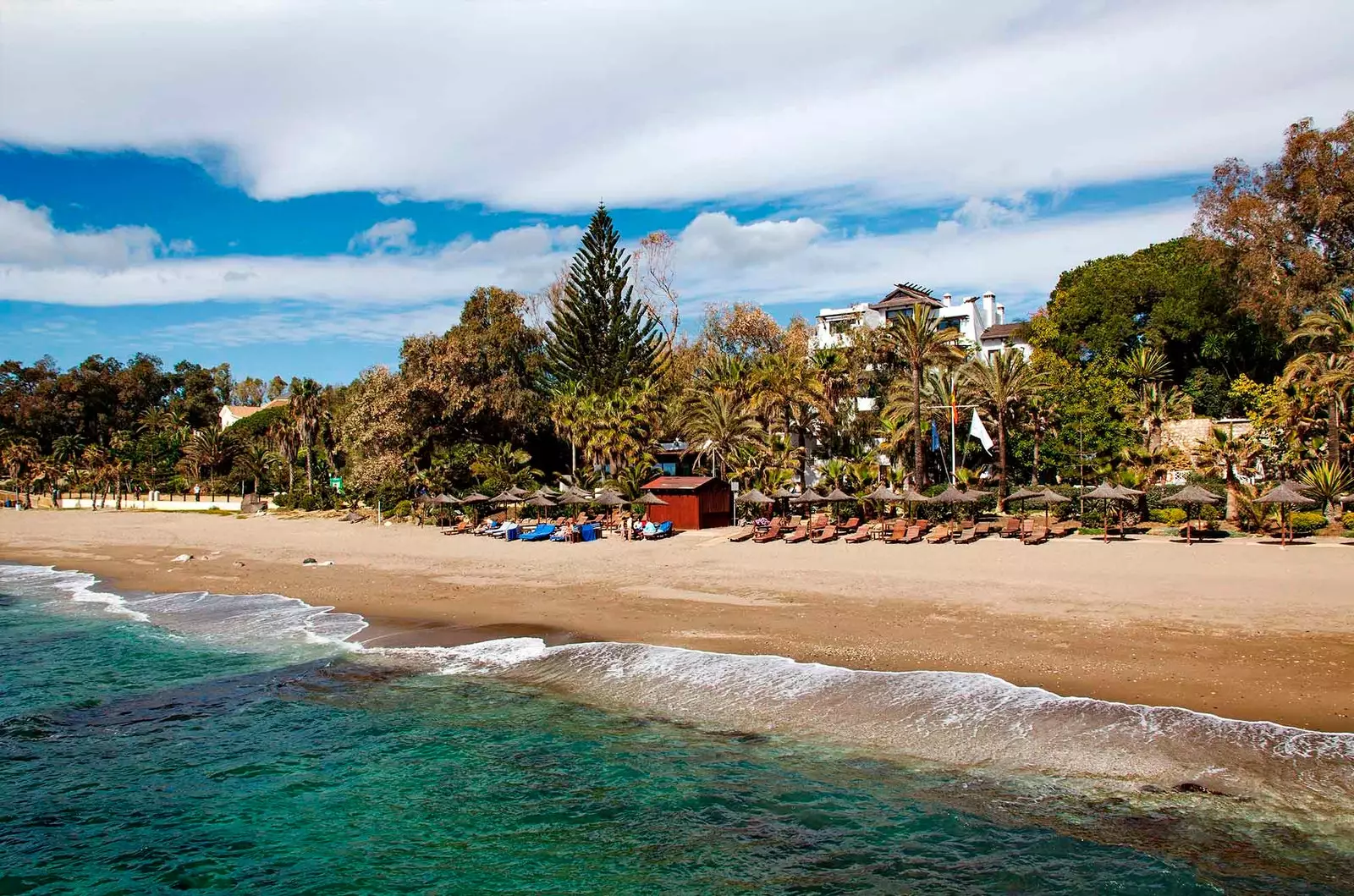 Het strand van de mythische Marbella Club