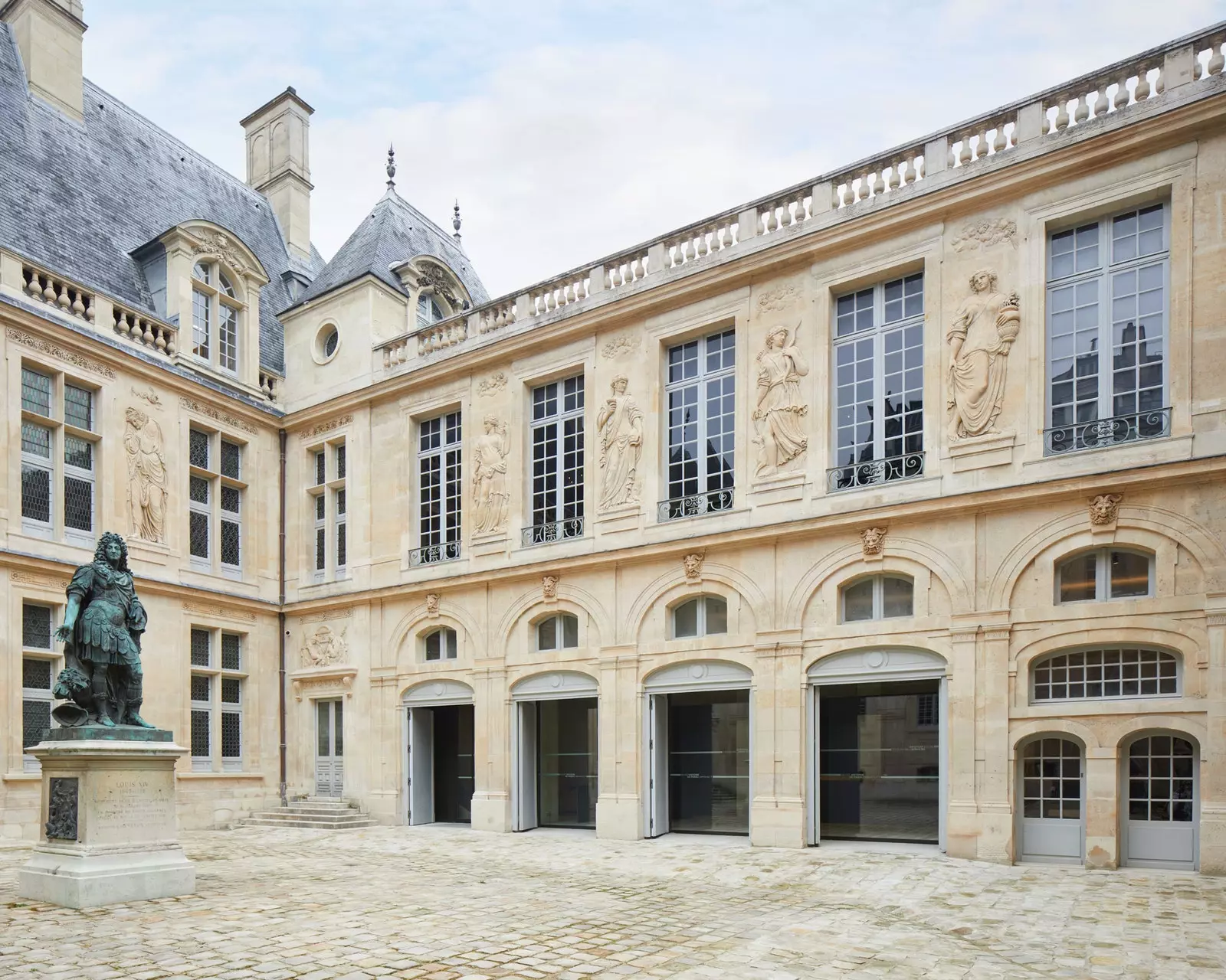 De Carnavalet Musée mécht de 15. Juni eng temporär Ausstellung op