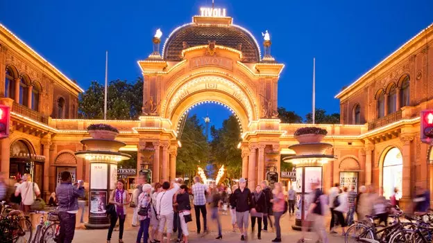 Tivoli, kodanský park, kde môžete byť opäť dieťaťom