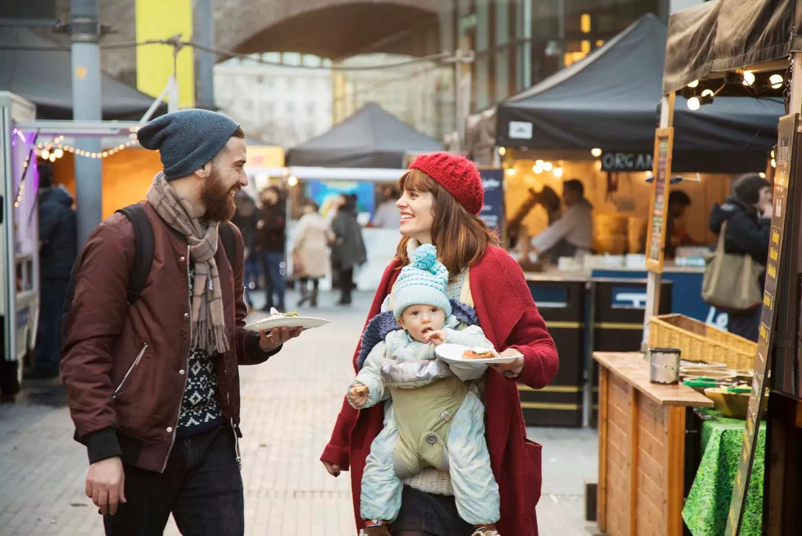 keluarga di london dengan bayi