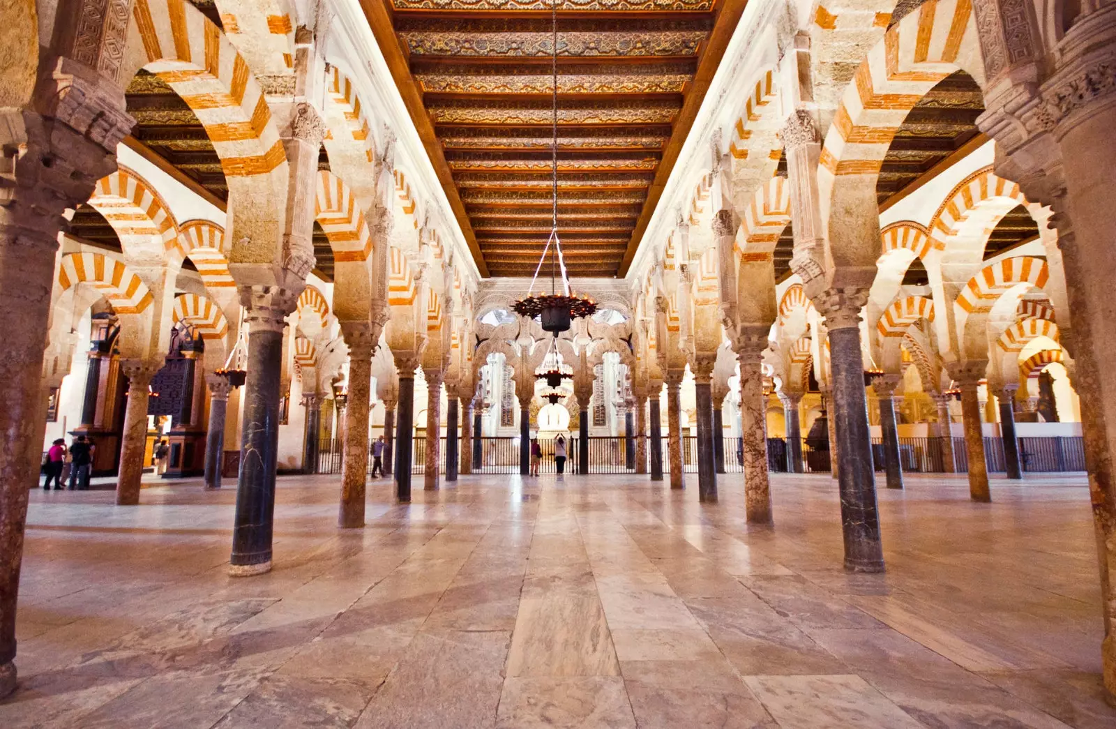 El nostre ben ms preuat la Mesquita de Còrdova.