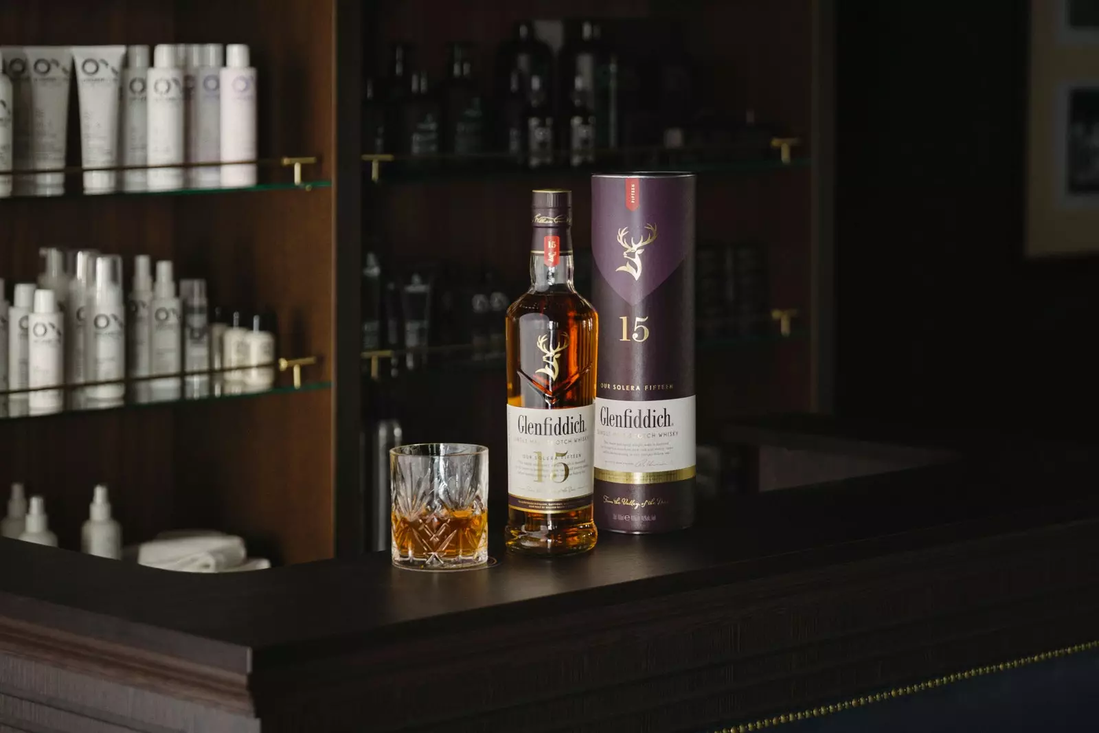 Glenfiddich va Otalar kuni uchun haykaltarosh