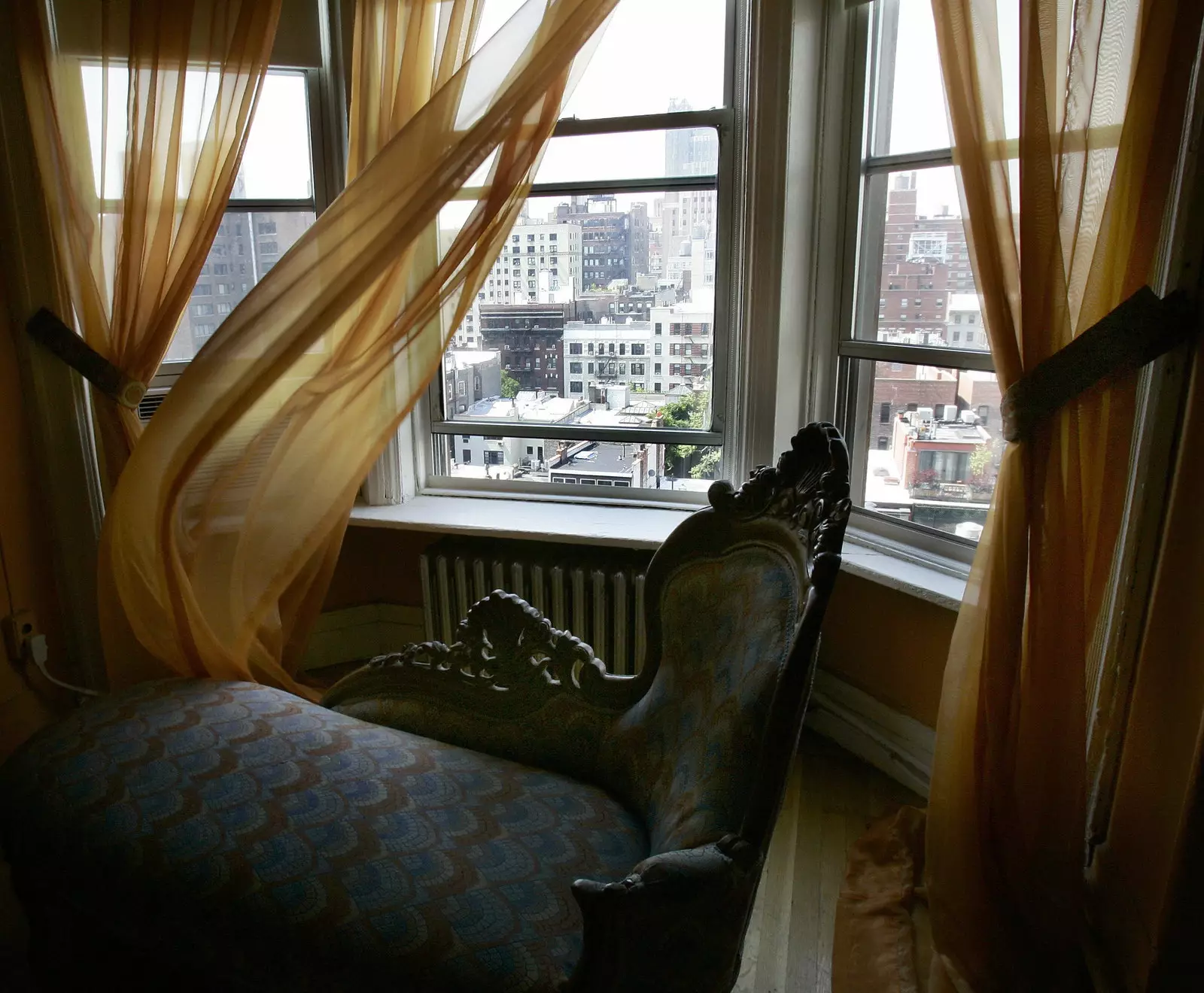 Interior d´una de les habitacions del Chelsea Hotel