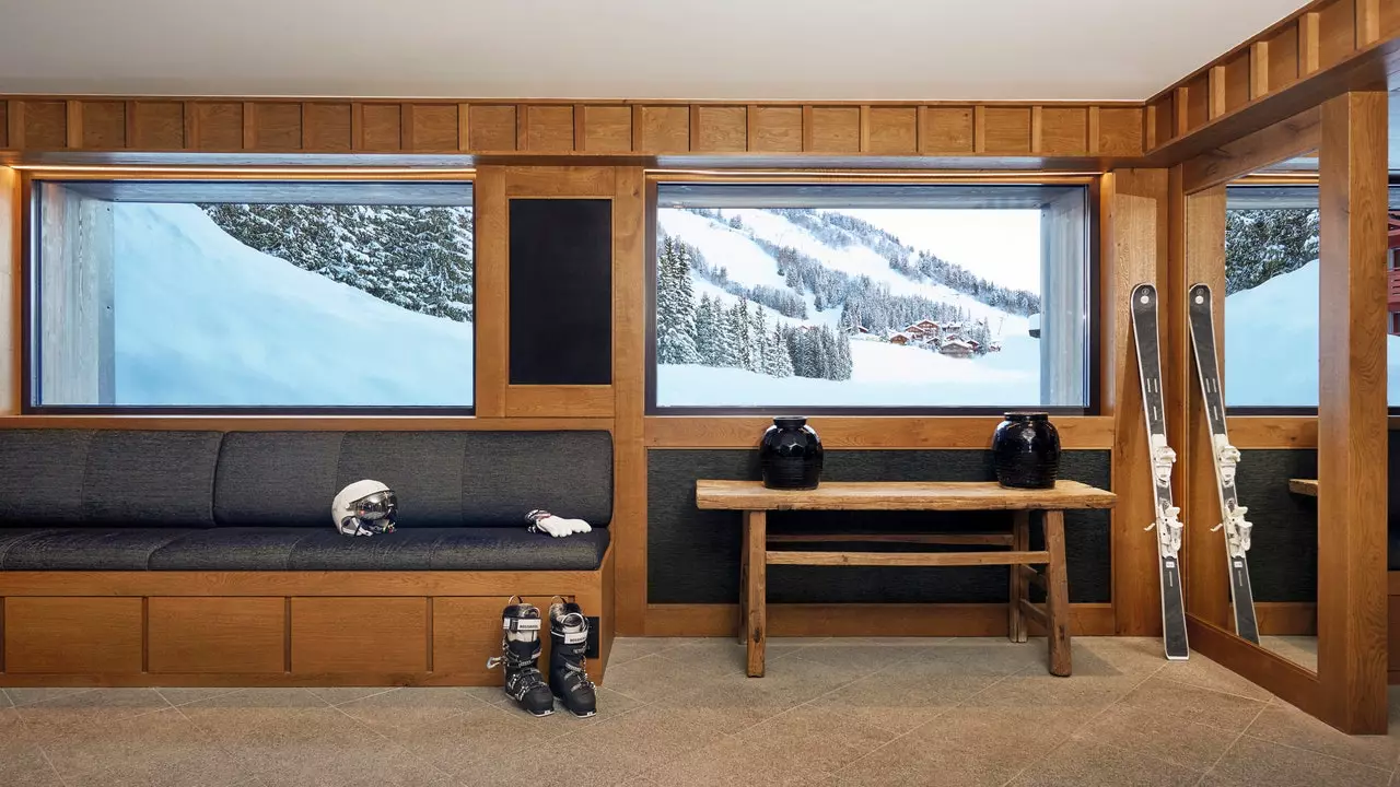 The room with a view to put on your (snow) boots