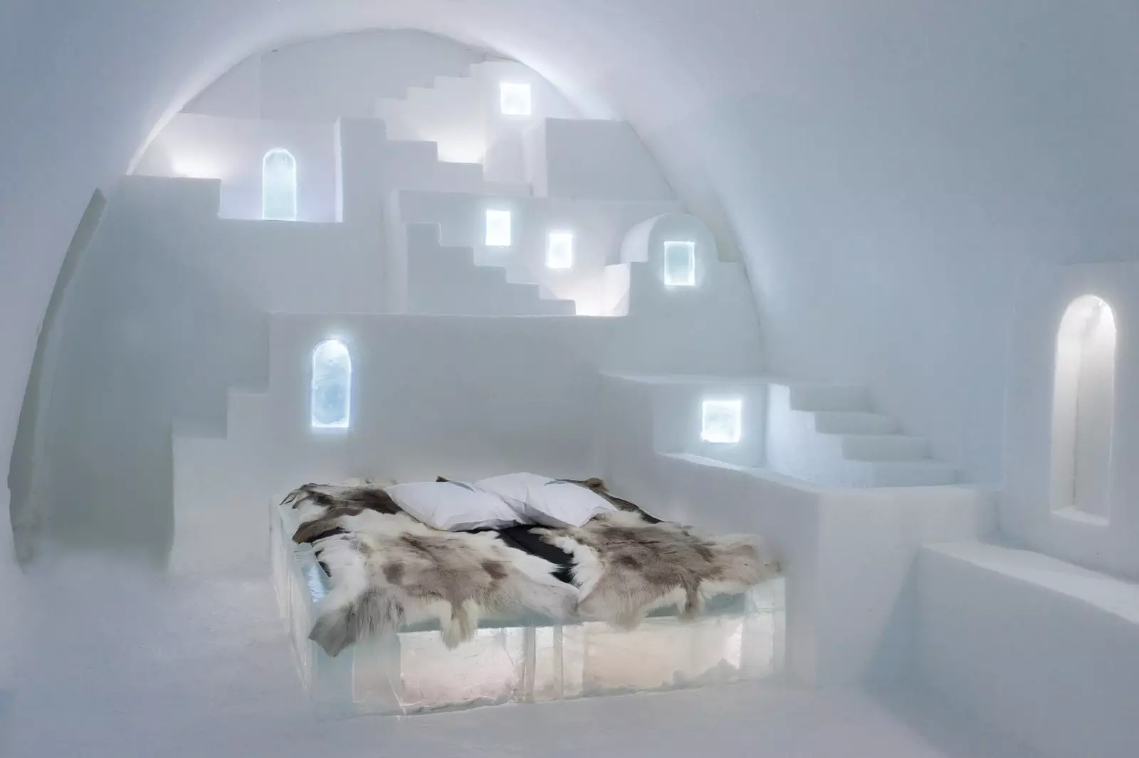 Ice Hotel położony jest 200 kilometrów na północ od Arktyki