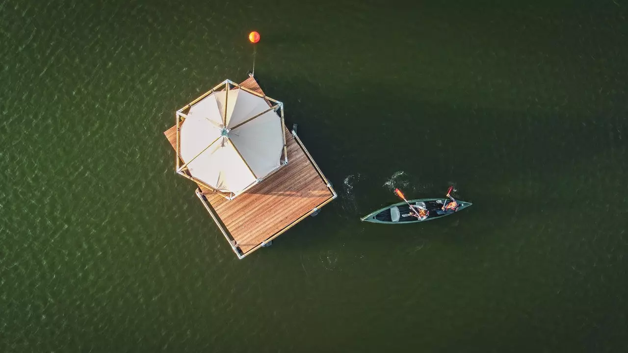 Vlotkamp, campingplassen på flåter nås med kano