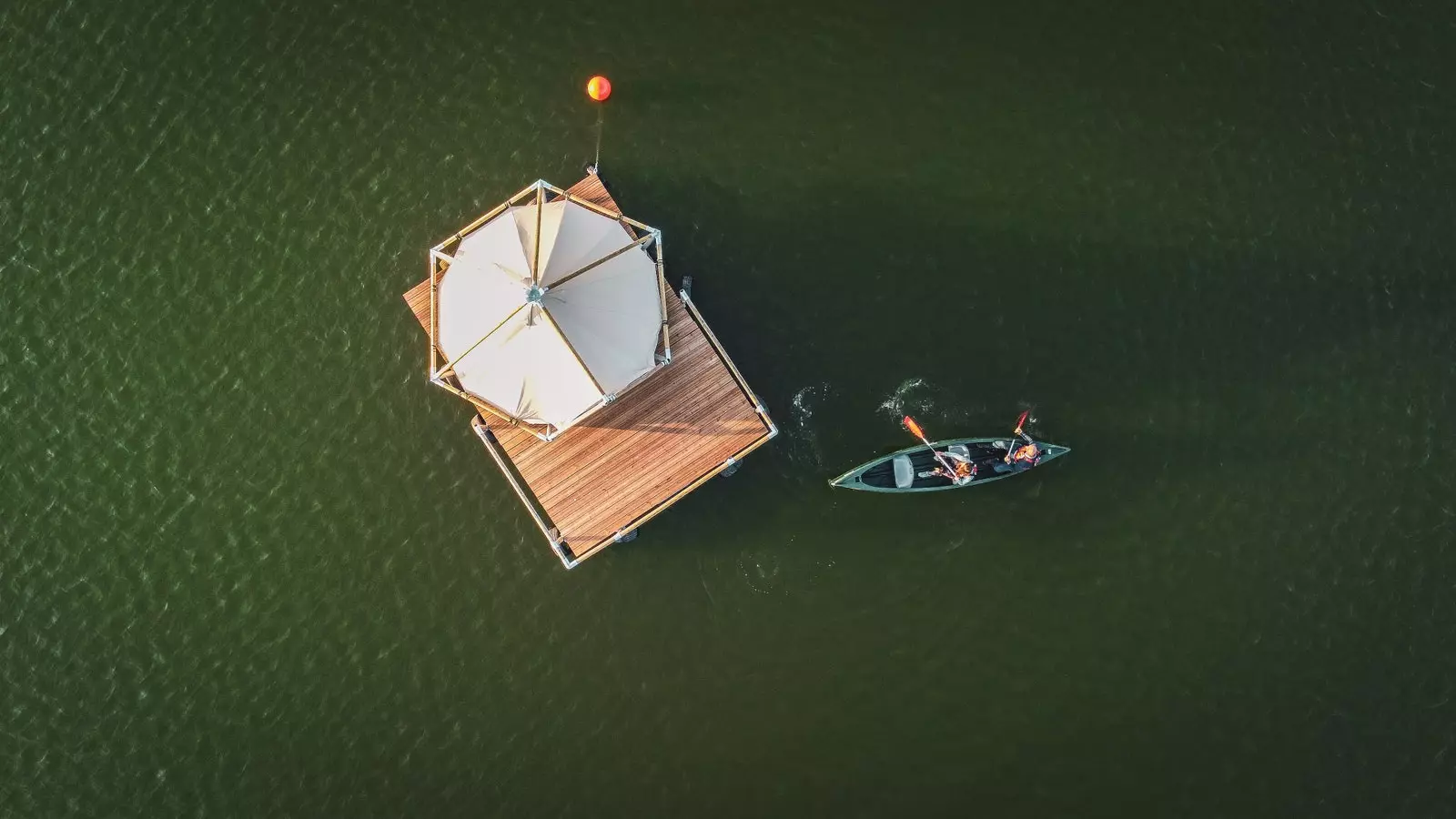 Raftcamping op het Zuienkerkemeer buiten Brugge.