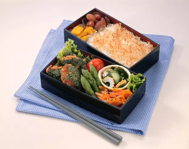 bento box ပါ။