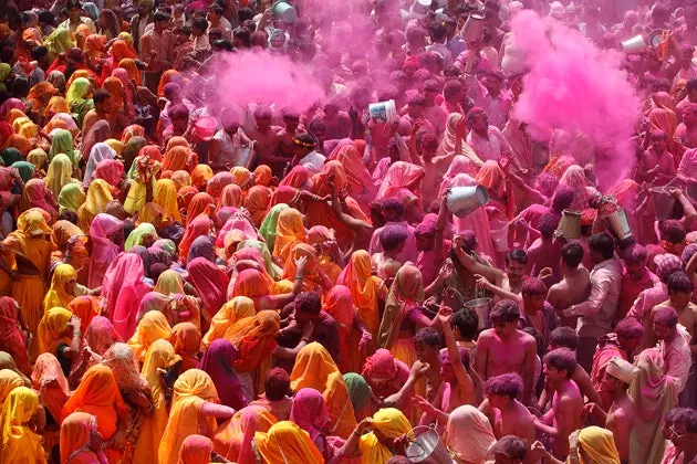 Holi Tipps fir de Faarffestival vun Indien ze liewen