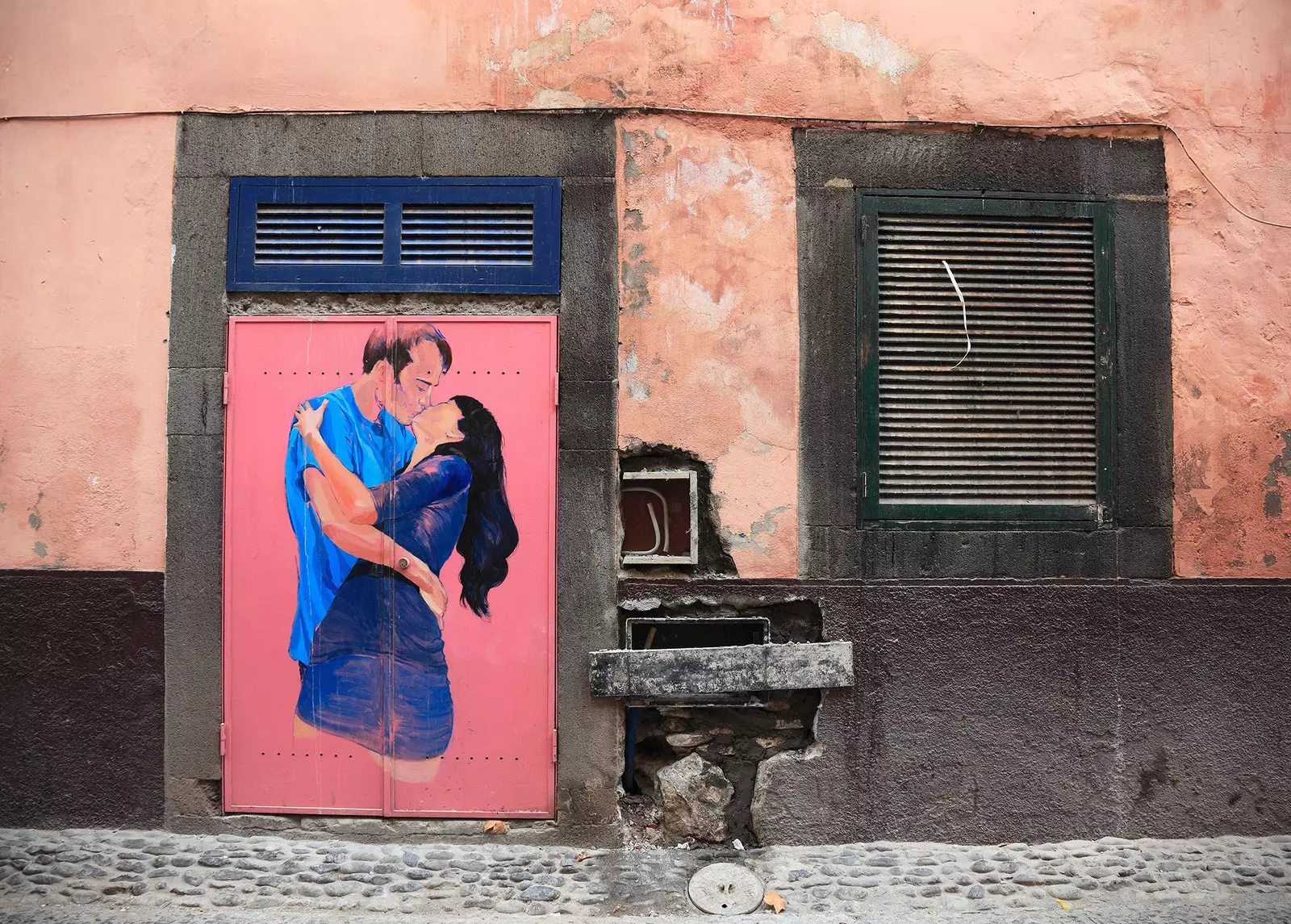 Funchal or the art of recovering streets through street art