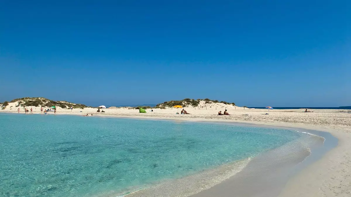 Insel fir ze verkafen zu Formentera. Hutt Dir 18 Milliounen Euro?