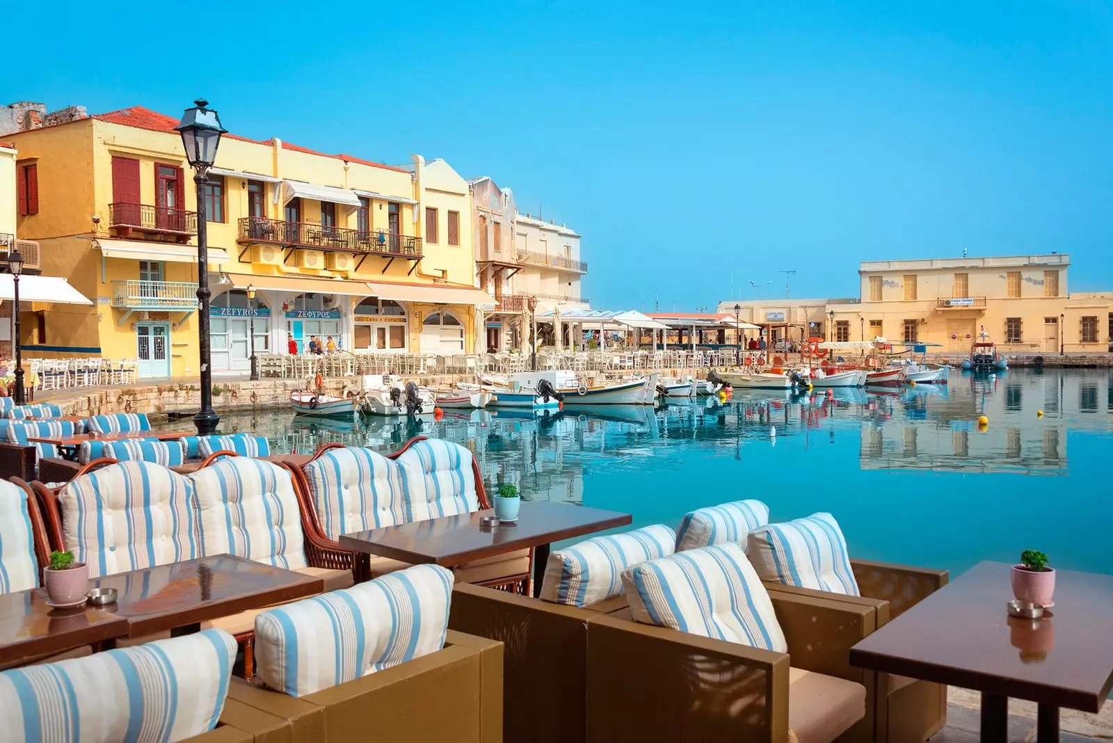 Rethymno harbor terraces