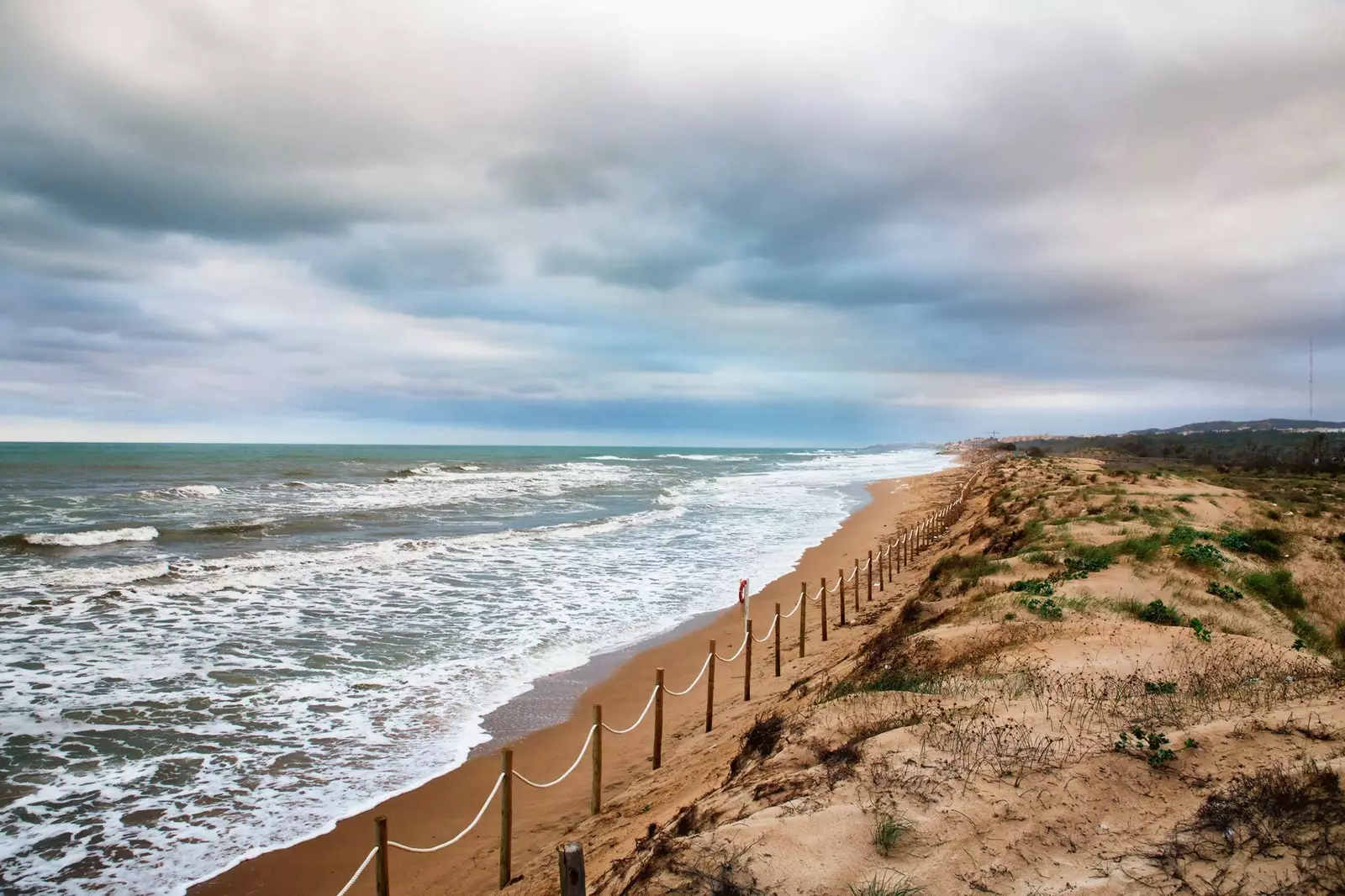 Akses ke pantai Guardamar del Segura