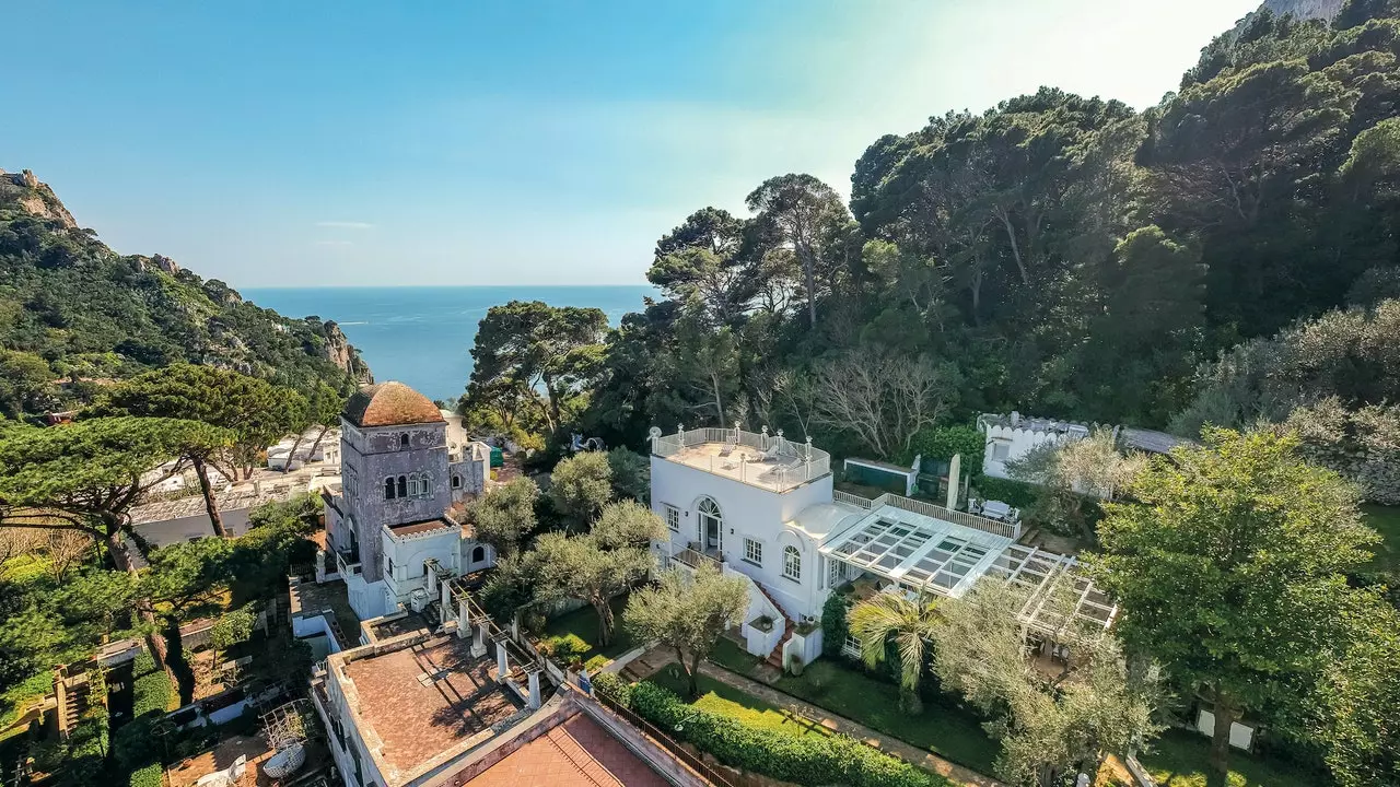 Is féidir le Villa stairiúil an teaghlaigh De Sica i Capri a bheith agatsa