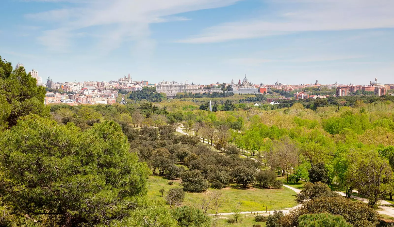 Udsigt over Madrids skyline fra Casa de Campo