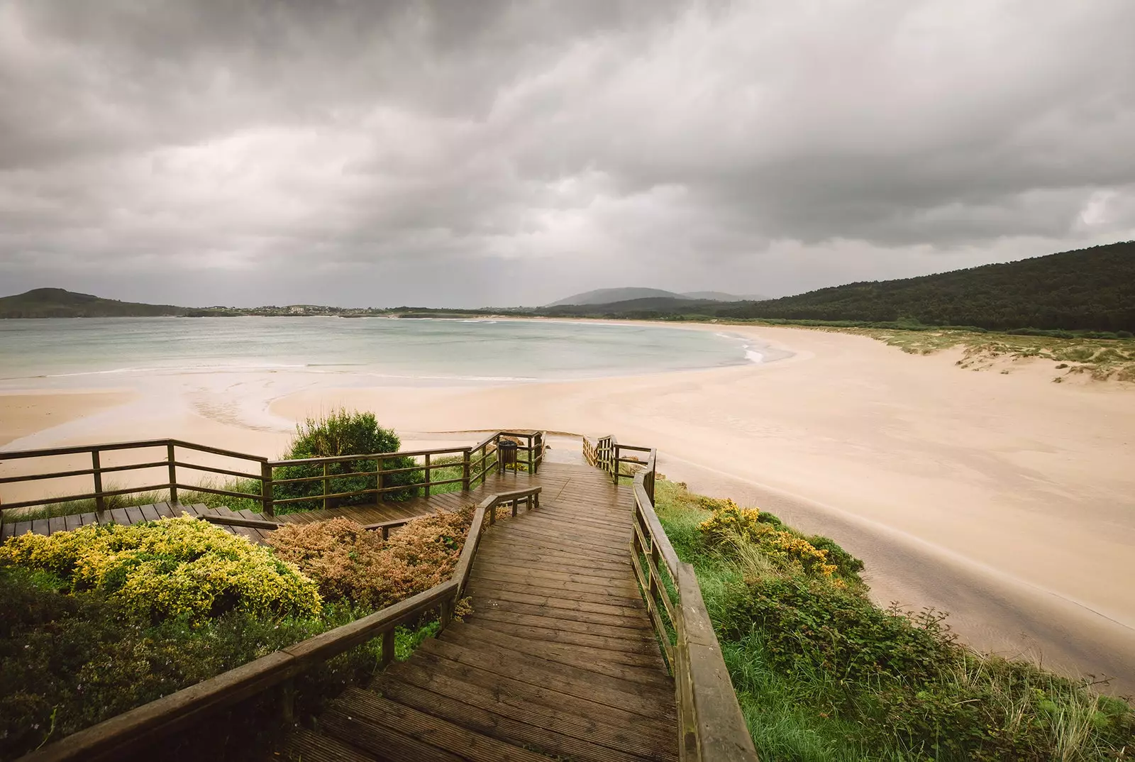 Plaže, morska hrana in sonce Najboljše, kar ponuja Ferrol, je v njegovi okolici