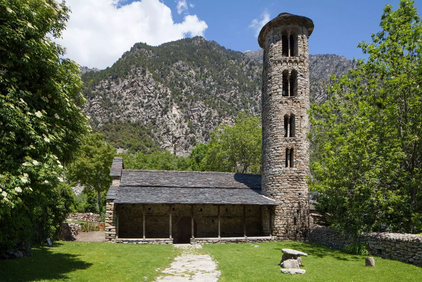 Gereja Santa Coloma