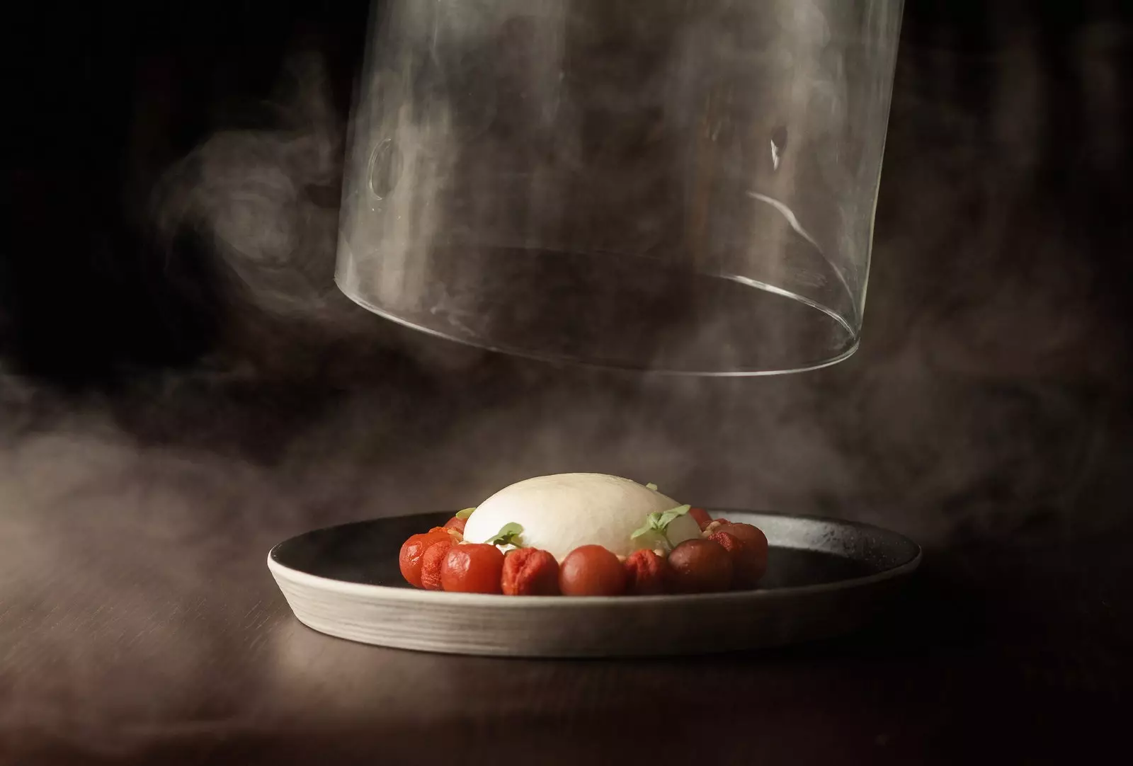 Burrata Caprese wędzona drewnem