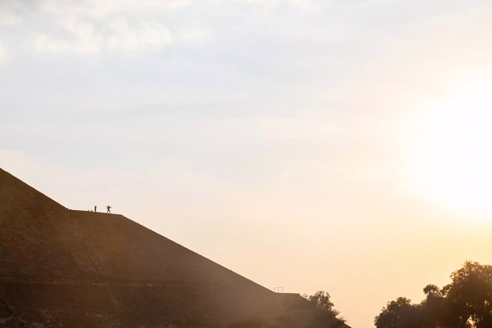 Teotihuacán an chathair ina ndéantar déithe de na fir