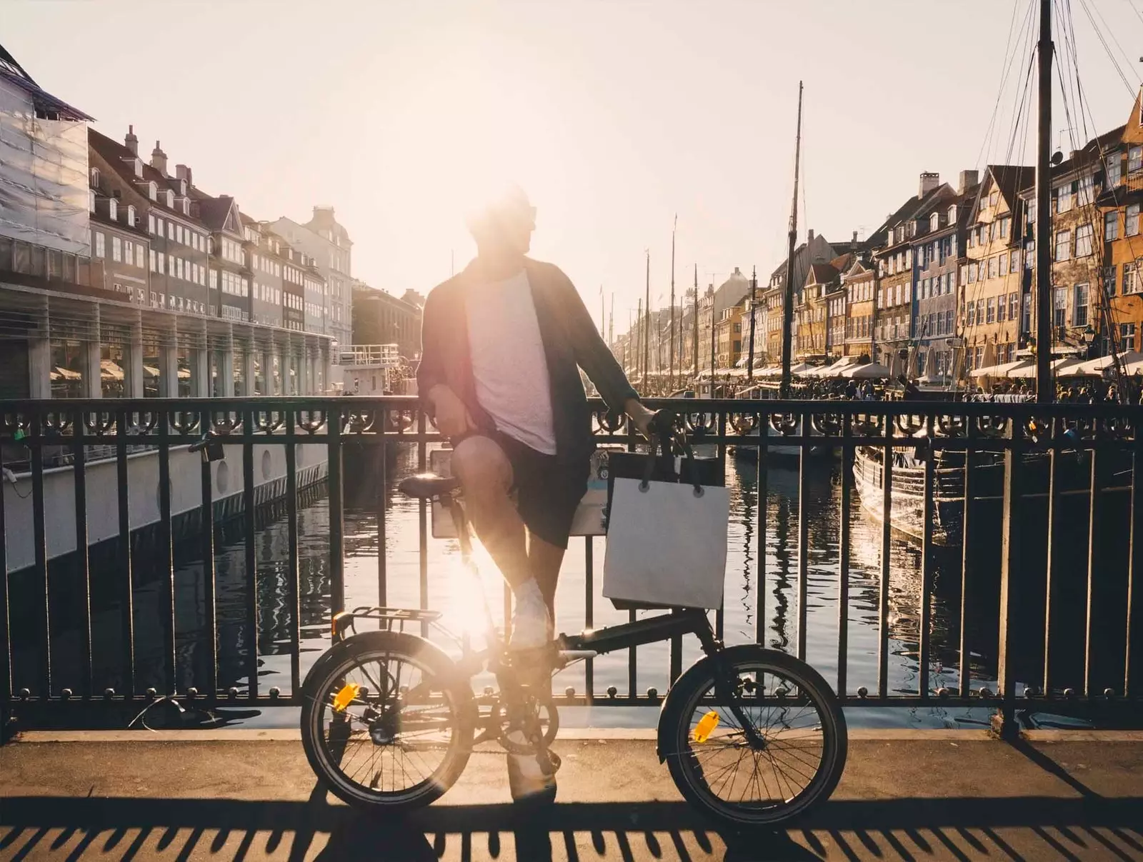 gutt med sykkel i danmark