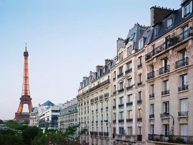 The streets of Paris that lead to the Tower