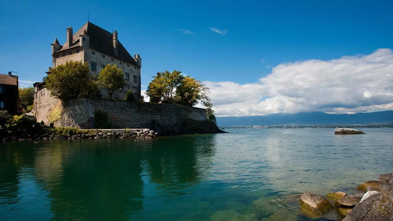 Tasik terbaik untuk berenang di sebelah French Alps