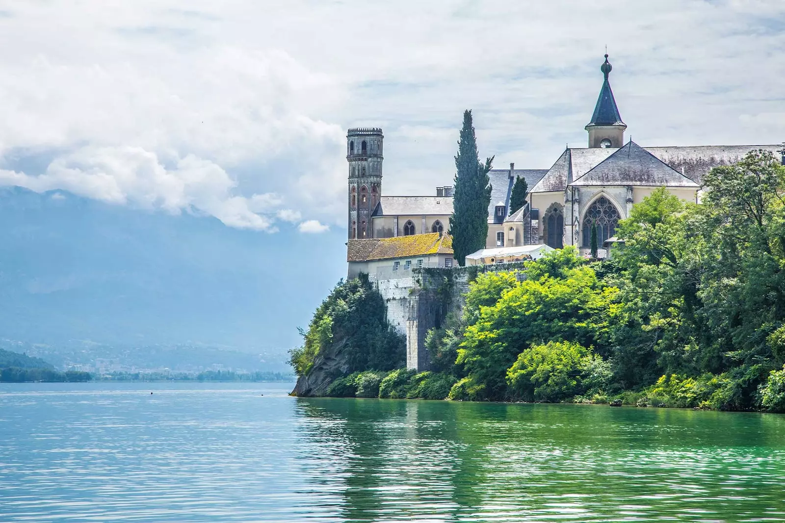 Hautecombe Abbey Lake Bourget Francouzské Alpy