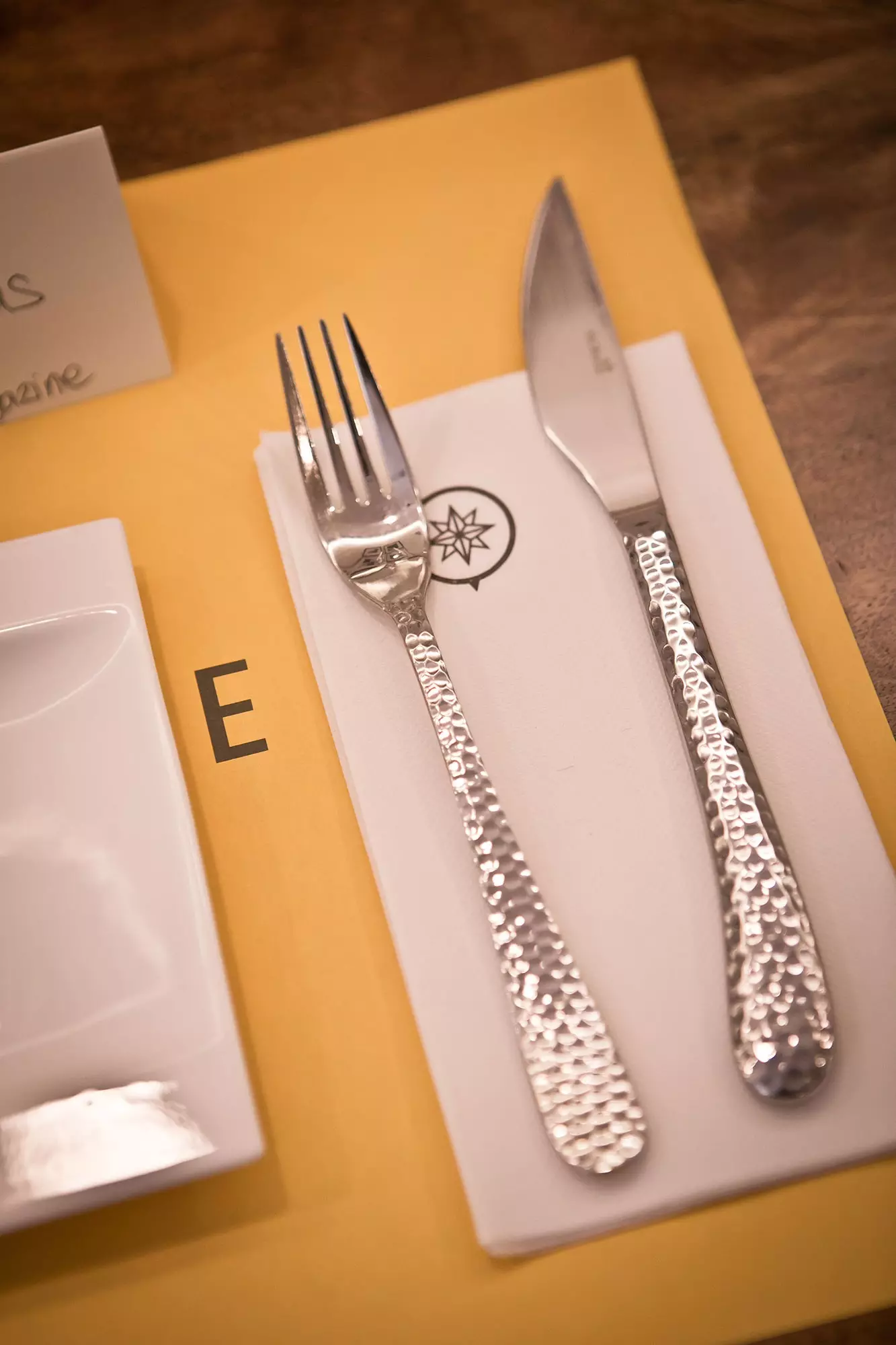 Cutlery with design adapted to the touch in Esplore